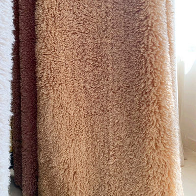 Plush Stof 100% Polyester Imitatie Wol Stof voor Kleding Min Bestelling 500 Meter