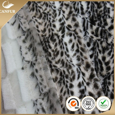 100% Polyester Gebreide PV Plush Stof Met Garens Aantal Als Per Uw Verzoek