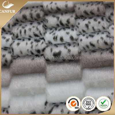 100% Polyester Gebreide PV Plush Stof Met Garens Aantal Als Per Uw Verzoek