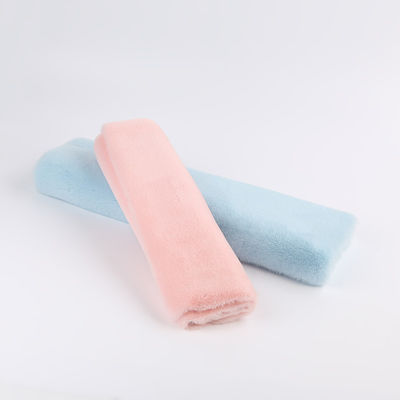 Pluisstof met 10-20 mm stapel en zeer zachte textuur 100% polyester konijnen bontstof