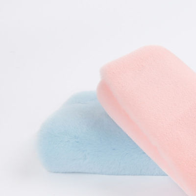 Pluisstof met 10-20 mm stapel en zeer zachte textuur 100% polyester konijnen bontstof