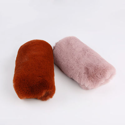 Superzacht 100% polyester 20-25mm D gebreide stof konijnen bont stof voor de comfortabiliteit