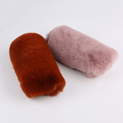 Superzacht 100% polyester 20-25mm D gebreide stof konijnen bont stof voor de comfortabiliteit