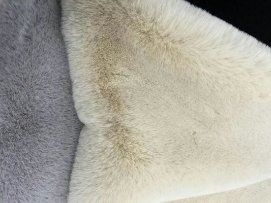 Superzacht 100% polyester 20-25mm D gebreide stof konijnen bont stof voor de comfortabiliteit