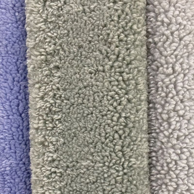 Veelzijdig 100% polyester kunstmatig lang krullend bontstof voor kledingstukken van elke kleur