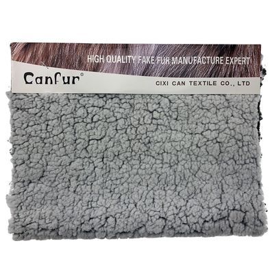 Schoon en duurzaam gedrukt Shu Velveteen stof voor winterkleding 100% polyester