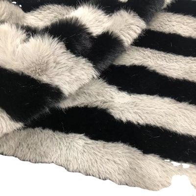 100% polyester voormateriaal Vrouwen Fake Furs Textiel materiaal Stof voor kleding