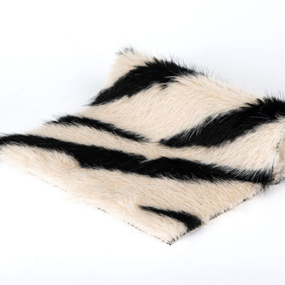 Ervaar het comfort van Big Fur 100 Polyester garen Telling Geen in winterkleding