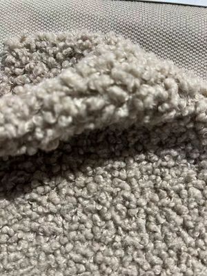 Zacht en veelzijdig 100% polyester Solid color gebreide teddy fleece stof voor kleding