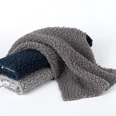 Zachte en gezellige 100% polyester solide kleur sherpa fleece stof voor modieuze jassen