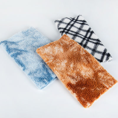 Gepersonaliseerde dichtheid Middelgewicht Speciale kleur Teddy Vlies Stof voor kleding / sofa