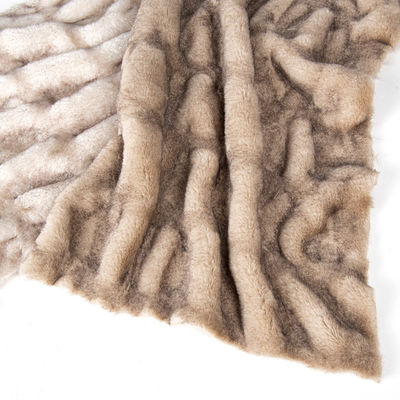 Dikke zware stoffen voor textielproducten voor huishoudens Geverfd vals konijnen bont 100% polyester elastisch