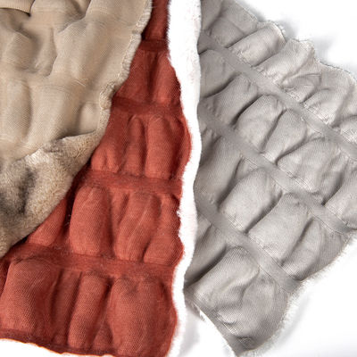 Dikke zware stoffen voor textielproducten voor huishoudens Geverfd vals konijnen bont 100% polyester elastisch