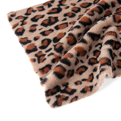 Weft Suede 100% Polyester Comfortable Plush Fur Stof voor Kleding Custom Pattern