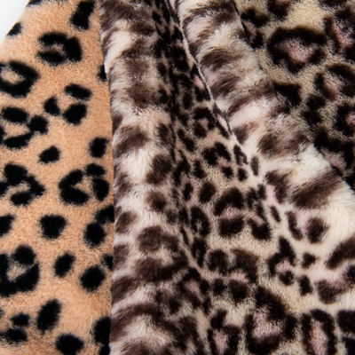 Weft Suede 100% Polyester Comfortable Plush Fur Stof voor Kleding Custom Pattern