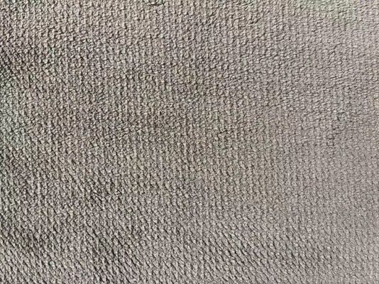 Zacht handgevoelige gebreide weefsel polyester vliesstof voor kleding/speelgoed 100% polyester