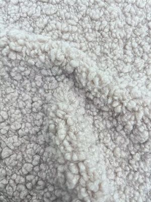 Zwak en duurzaam gebreide weefsel Teddy fleece stof voor huishoudelijk textiel/kleding/speelgoed
