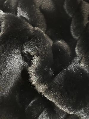 Soft Hand Feel Faux Black Coat met 1150g/m Gewicht en gebreide backingtechnieken