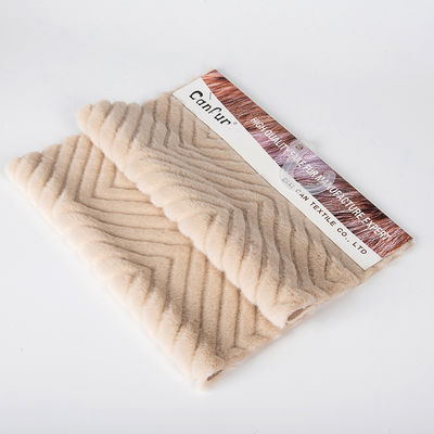 Breedte 58/60" Aangepaste kleur 100% polyester geborstelde valse bontstof pluisstof Gratis monster
