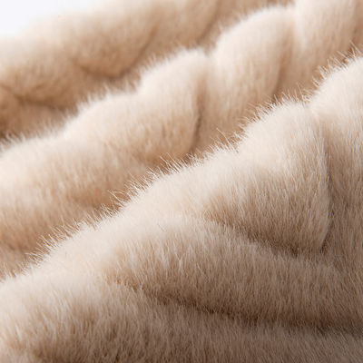 Breedte 58/60" Aangepaste kleur 100% polyester geborstelde valse bontstof pluisstof Gratis monster